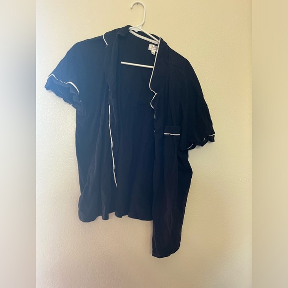 Pajama set to button down and bottoms with pockets women’s 2x - Picture 2 of 6